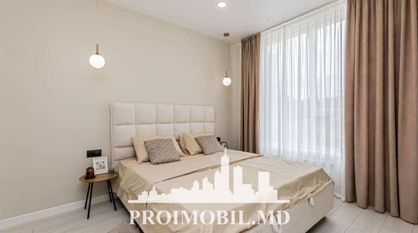 https://images.proimobil.md/yw84fO6fxdAy4j-4nuJyvYJYO-cCnnZyiN2U_Dj4gFI/watermark:0.75:so:0:30:0.39/resize:fill:1460:816:1/gravity:ce/bG9jYWw6Ly8vZXN0YXRlL2xyL2ZiZjFhYmZlLTgyMjAtNDljMy04MGU1LTExYmJkNjBhZDcwYy5qcGVn