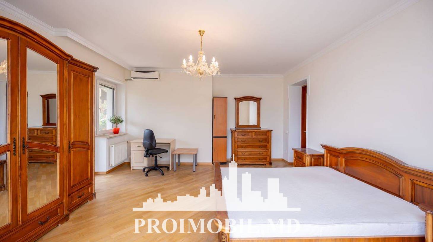https://images.proimobil.md/yzEBmDYMfrnajHpkky2m2FMea8CH0Qxz16LfNfut9a4/watermark:0.75:so:0:30:0.39/resize:fill:1460:816:1/gravity:ce/bG9jYWw6Ly8vZXN0YXRlL2xyLzFkMmUwMGNiLWNmMjEtNGQyMi04NjhmLTViNzQyZGE2Y2JhZC5qcGVn