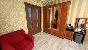 https://images.proimobil.md/yzsjHcY3ShbHj8dPUO0CWD7CehwS6AYsk9Px7Sz9HBQ/resize:fill:350:198:1/gravity:ce/bG9jYWw6Ly8vZXN0YXRlL2xyLzc0MWIzMWNmLWFmOTAtNDZhZC1hMjJmLTA0ZDU2YThjODhkMy5qcGVn
