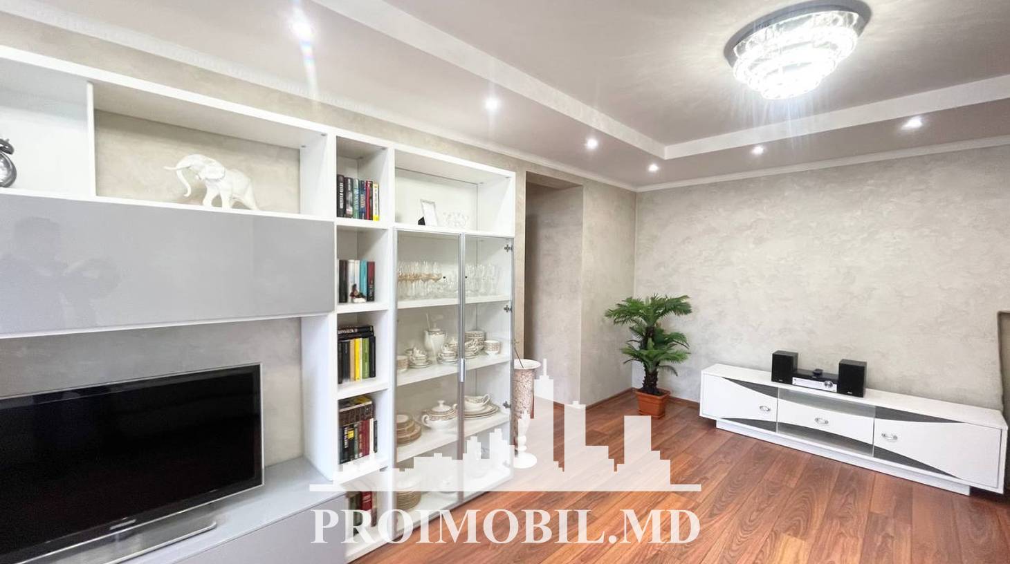 https://images.proimobil.md/z2vb5H0bV6yYNVWpLDUtAwXsyZMGEZ4-Gmm8U9IsgTk/watermark:0.75:so:0:30:0.39/resize:fill:1460:816:1/gravity:ce/bG9jYWw6Ly8vZXN0YXRlL2xyLzI3NDMyN2YzLTVhNDgtNDZhNS05MjUzLTQwYWJkMDMzNjZlYi5qcGVn