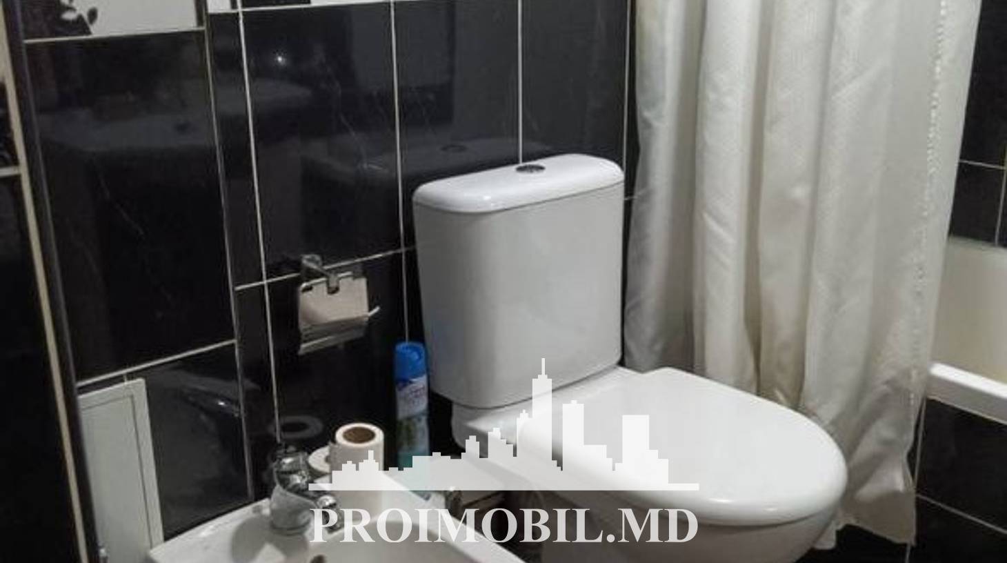 https://images.proimobil.md/z32DhY4YaiRJnVWdofA9sWocdUxP75VBJlsHkUX4vso/watermark:0.75:so:0:30:0.39/resize:fill:1460:816:1/gravity:ce/bG9jYWw6Ly8vZXN0YXRlL2xyLzc5MWQ1NmU3LWYyMzktNGJkNi05Y2U4LTU3ZWYwZDc1ZWUyOC5qcGVn