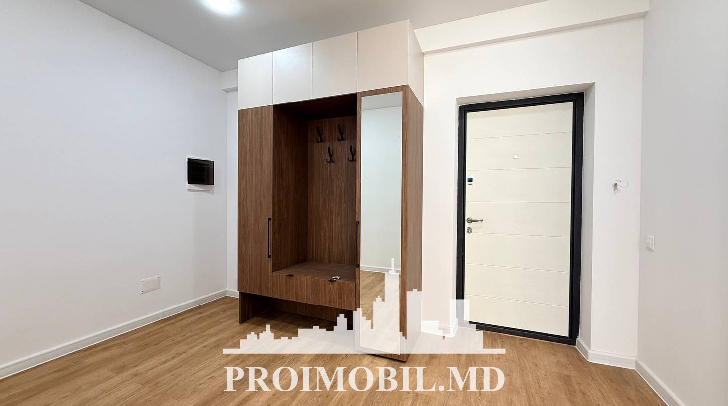 https://images.proimobil.md/z4CAoYeYaNwvEA6EG3VQbODdLBcqTEsaZFgvltP19qo/watermark:0.75:so:0:30:0.39/resize:fill:1460:816:1/gravity:ce/bG9jYWw6Ly8vZXN0YXRlL2xyL2ZjMWE5MDA4LWE5ZjQtNDhkNS05ZTY1LTU1NWZiNGZjYTMwNC5qcGVn