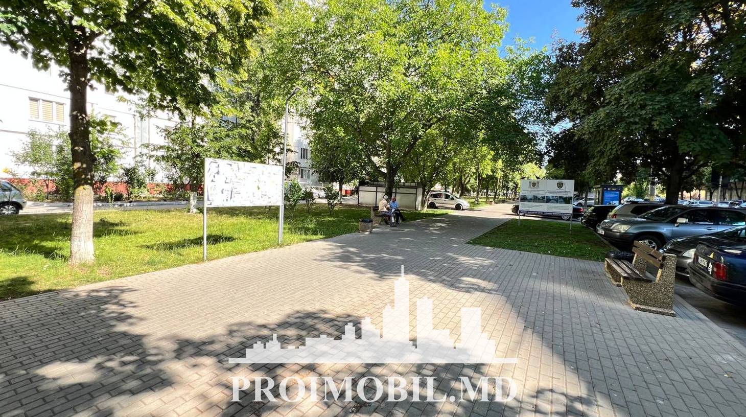 https://images.proimobil.md/z574Hn_Gi7B6irCDHXf_ejsOSdp_9J8kUU5mr1pDGvg/watermark:0.75:so:0:30:0.39/resize:fill:1460:816:1/gravity:ce/bG9jYWw6Ly8vZXN0YXRlL2xyLzdiZGQxYWViLWMzZDAtNDEzMC1hNDI0LTk1YTQyOGU1NTM2OC5qcGVn