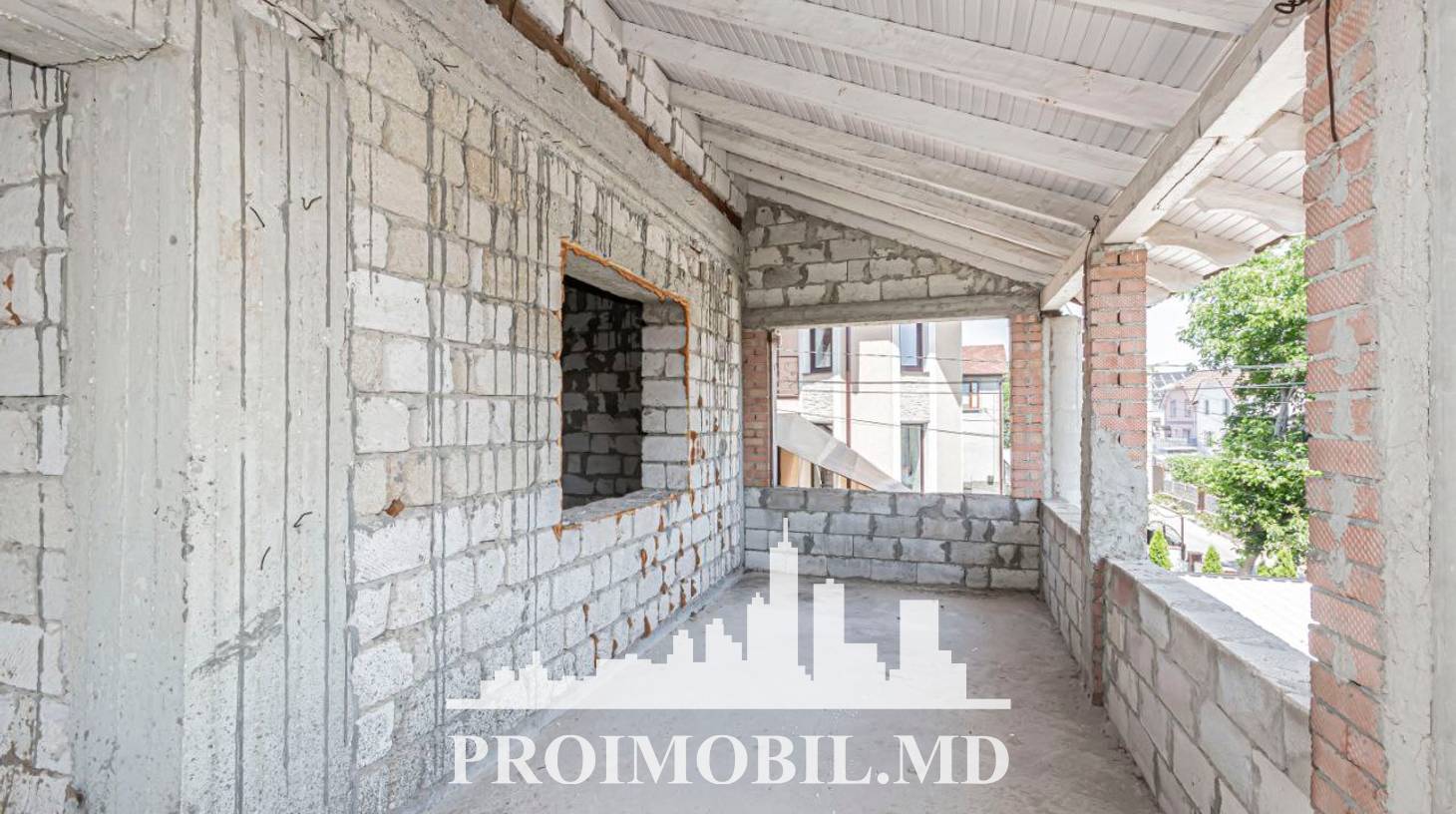 https://images.proimobil.md/z8VQOVnG73zEom2NHfDg3w2KKi1CxtWarS6GLKtPVPE/watermark:0.75:so:0:30:0.39/resize:fill:1460:816:1/gravity:ce/bG9jYWw6Ly8vZXN0YXRlL2xyL2NjNzQwZjBjLThmYTItNGNkZi1hOTMzLWNkMDcwZGViZjcyNC5qcGVn