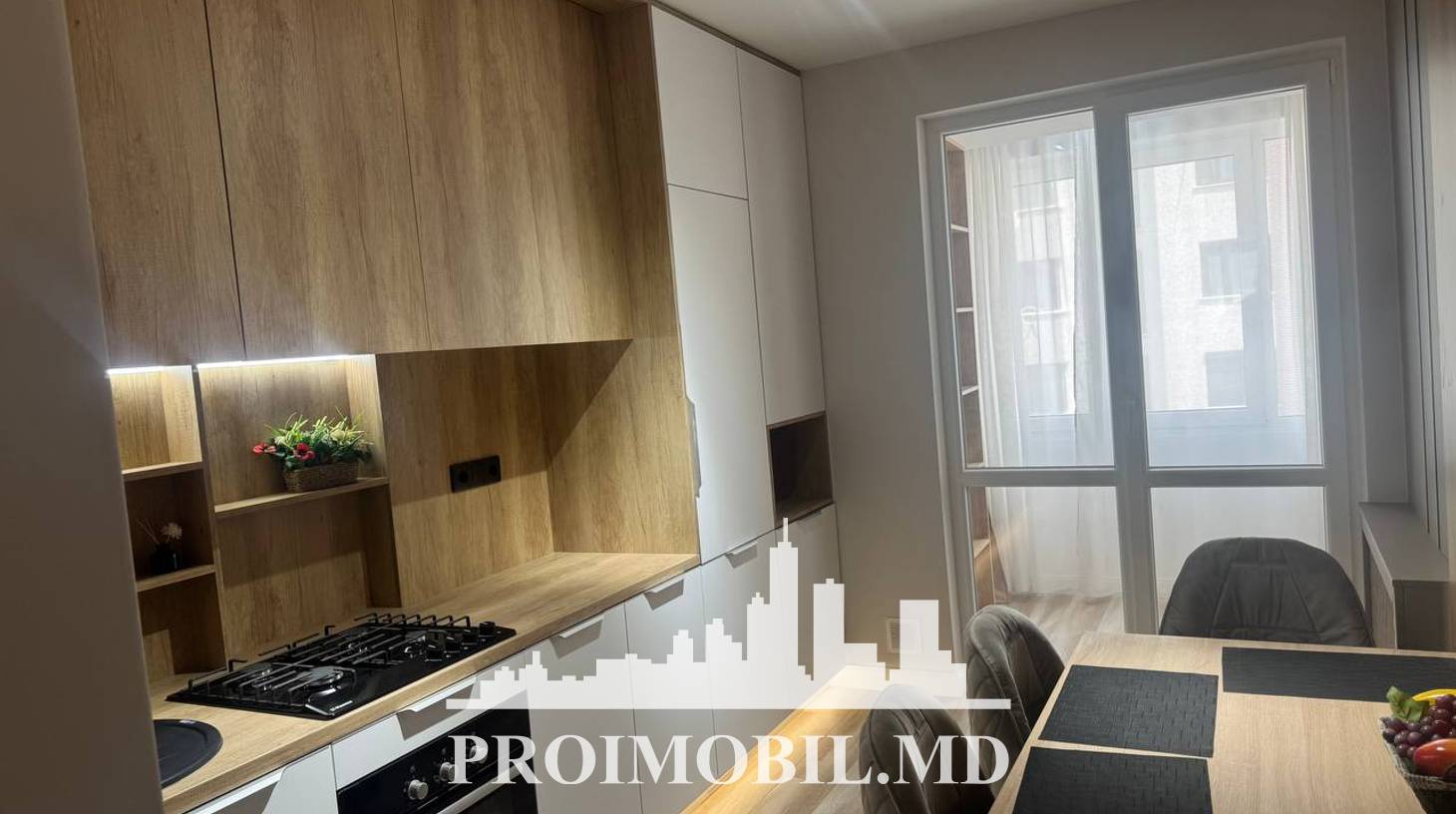 https://images.proimobil.md/zAdicBWuERqT2VsJbfiak4I9Ixu5lFQH9_ijfNalJ8o/watermark:0.75:so:0:30:0.39/resize:fill:1460:816:1/gravity:ce/bG9jYWw6Ly8vZXN0YXRlL2xyLzRkNjI3OWQyLTJhODgtNDk1My1hODQ4LTE5NzkyMmMwYWMwMy5qcGVn