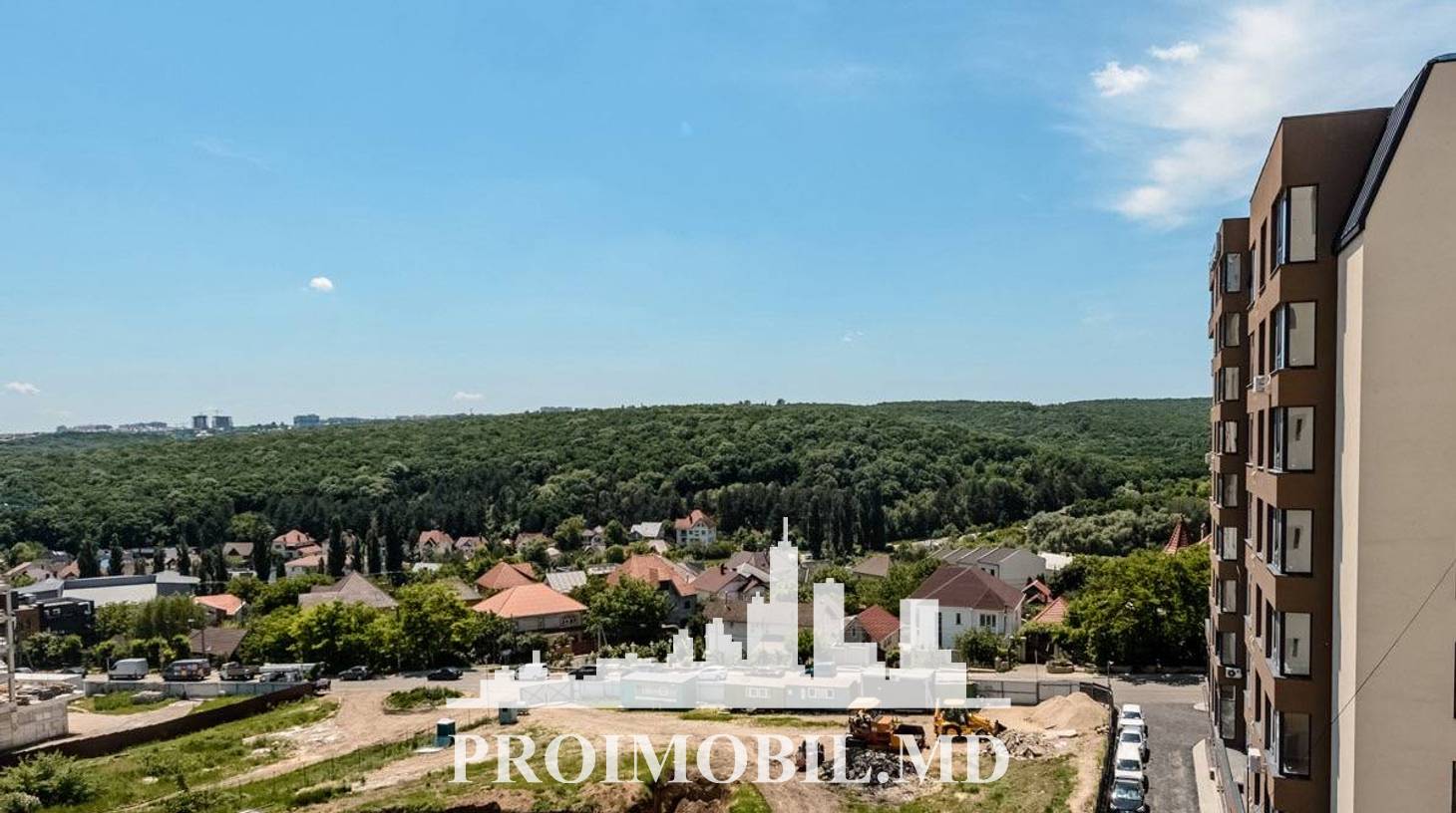 https://images.proimobil.md/zBRGF5PudpbS6lmADVEQRI7TAMewhtm_mTvF99nbSCY/watermark:0.75:so:0:30:0.39/resize:fill:1460:816:1/gravity:ce/bG9jYWw6Ly8vZXN0YXRlL2xyL2FjZjdkMzM3LTM0NDYtNDUzMC1hZmFhLTYxMmE1ZTAyYmFkMy5qcGVn