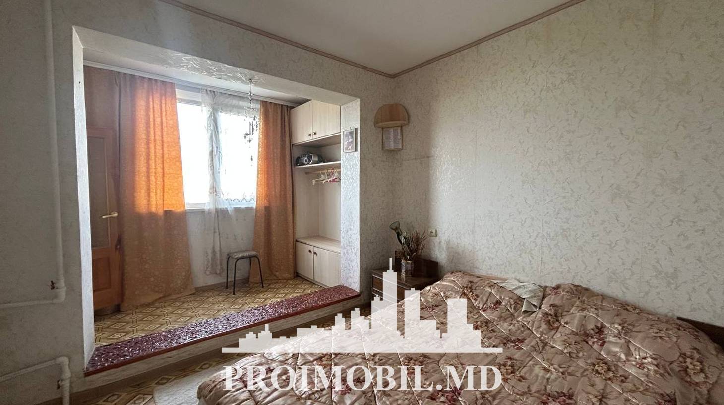 https://images.proimobil.md/zD1ukrAkMrjREqb3FsRHD3KYU4nh-ktW_iTk-B0HJfY/watermark:0.75:so:0:30:0.39/resize:fill:1460:816:1/gravity:ce/bG9jYWw6Ly8vZXN0YXRlL2xyLzBkZGRjMTA3LWEyOGMtNGI0YS05NzE5LWM4ZmNiZWQ1MjkwYi5qcGVn