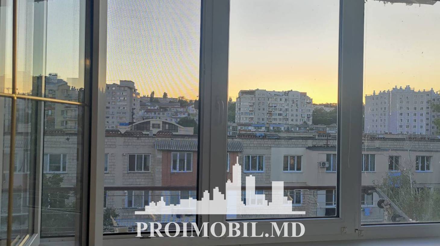 https://images.proimobil.md/zDAxA9_4YGgMXwOL8d8jEdNmBSu2KPA6iZ1NT1Ikt9Y/watermark:0.75:so:0:30:0.39/resize:fill:1460:816:1/gravity:ce/bG9jYWw6Ly8vZXN0YXRlL2xyL2U0YmE1MWVhLWM5ZGUtNGM4Yi1iZjNlLTQ1NDcyMWU1MDdkYy5qcGVn