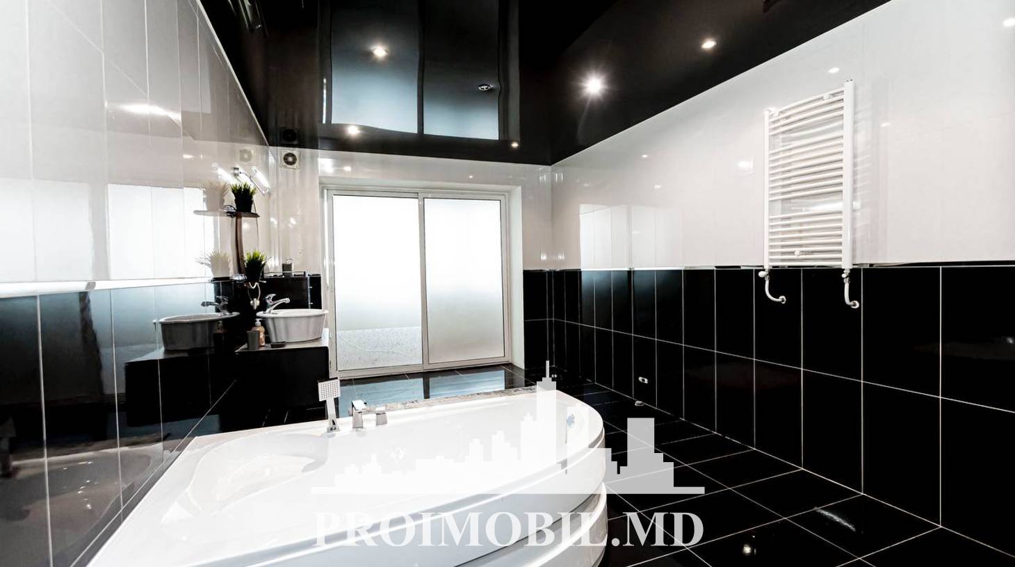 https://images.proimobil.md/zDZiqHsUm7kScZ6xJPDwnnNbErjUoy-Vag_bcee2hS4/watermark:0.75:so:0:30:0.39/resize:fill:1460:816:1/gravity:ce/bG9jYWw6Ly8vZXN0YXRlL2xyLzNjZTRjYTYxLWUxMDUtNDlmNi05YTIxLTUzOWI5ZGJmYzQzYS5qcGVn