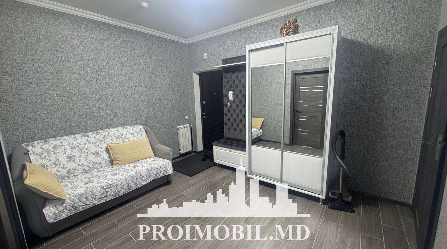 https://images.proimobil.md/zEZQQJOM5GGpl-V8yuGdZ8mPwa_j_y09f1eL1gZjXIg/watermark:0.75:so:0:30:0.39/resize:fill:1460:816:1/gravity:ce/bG9jYWw6Ly8vZXN0YXRlL2xyL2FkYzA4ZTBmLTZkOTMtNGMyNi1iNGE1LTU4NjlhZjBkNGIyZC5qcGVn