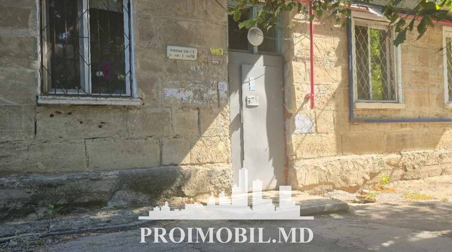 https://images.proimobil.md/zEpNMXfXjWSEZ2bf2zxsd2NQcf8U_6OzJkPnEuxLL-g/watermark:0.75:so:0:30:0.39/resize:fill:1460:816:1/gravity:ce/bG9jYWw6Ly8vZXN0YXRlL2xyL2M2ZjBjYTc2LWRiNTktNDI4MC1iOTU0LTBjZjE0NGMyZmZkYy5qcGVn