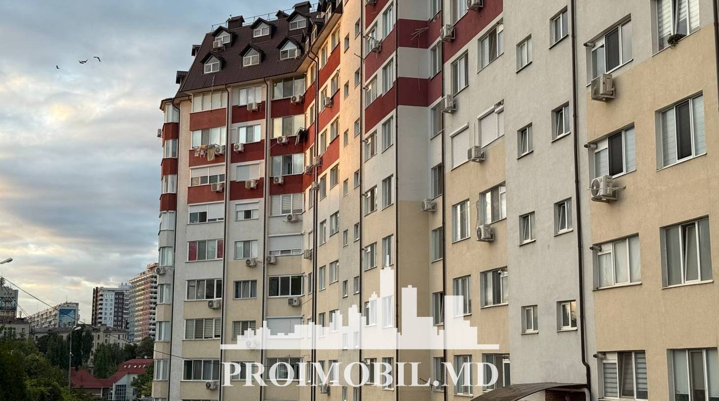 https://images.proimobil.md/zKIyZwV3uKqGu7FrLwiTOuNbVcLtNV4JG4FAVTLYE30/watermark:0.75:so:0:30:0.39/resize:fill:1460:816:1/gravity:ce/bG9jYWw6Ly8vZXN0YXRlL2xyL2I1YWM1ZDVkLTk4MjQtNGI1Mi05ZDU4LThhZThmMDIzNWUxMy5qcGVn