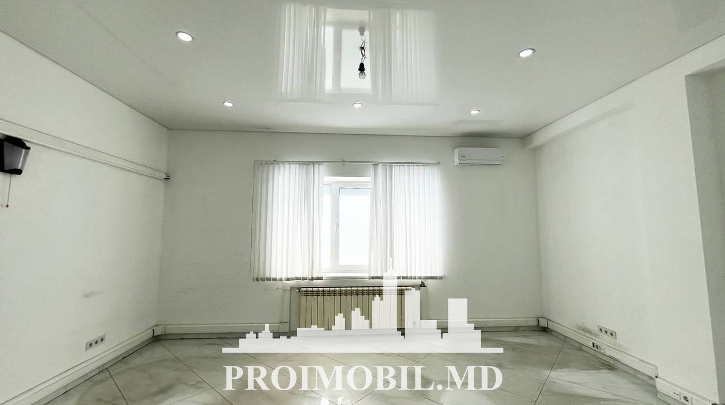 https://images.proimobil.md/zKmnBuGNu4D9QdI_MX1rGZ12O5VUBDTKcMRNOxYfMuo/watermark:0.75:so:0:30:0.39/resize:fill:1460:816:1/gravity:ce/bG9jYWw6Ly8vZXN0YXRlL2xyLzU1OTBmYjA4LWM3ZjUtNGYxNi1hYmM5LWQyZDFhZGRhNmNhNS5qcGVn
