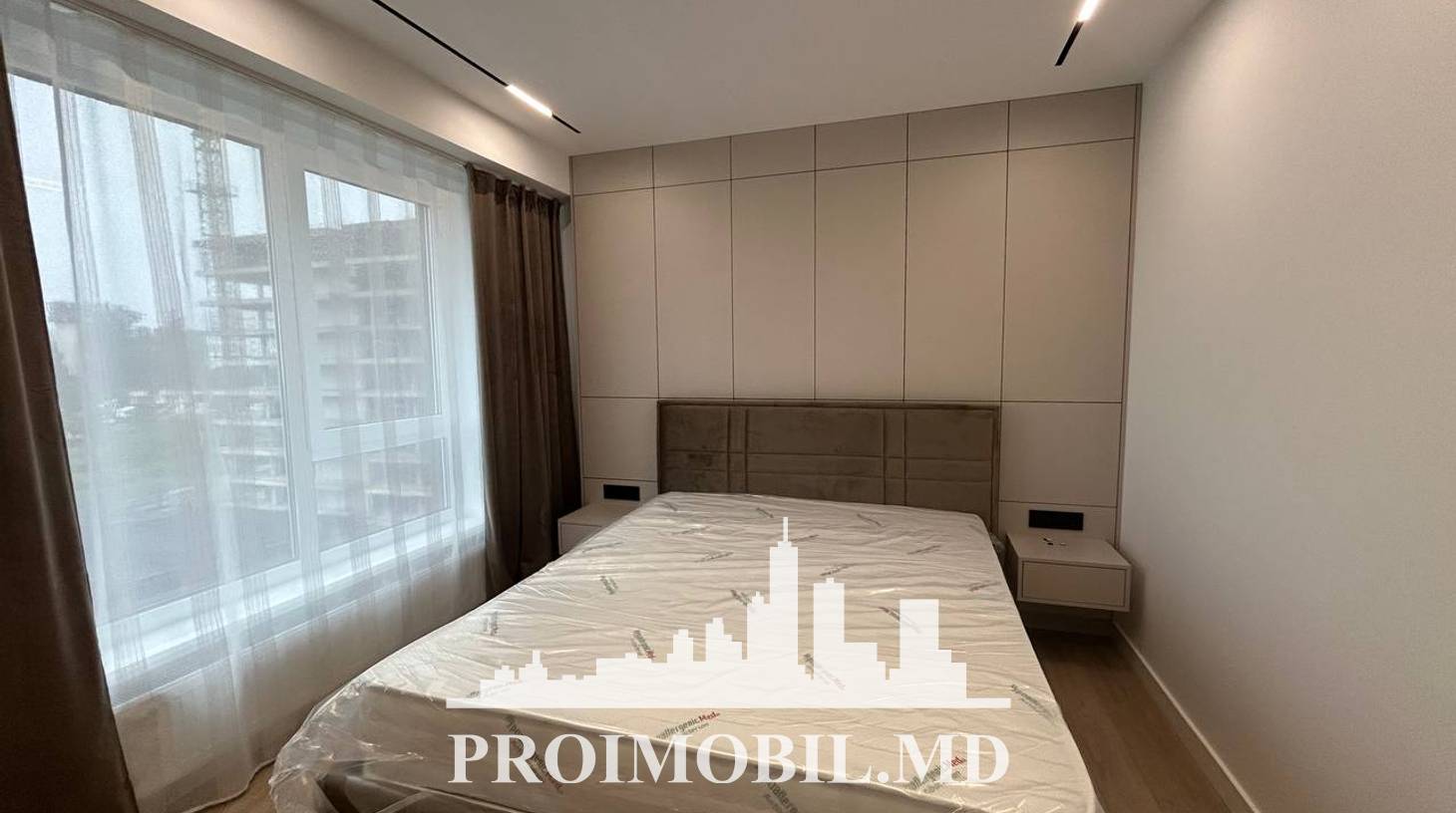 https://images.proimobil.md/zKqG8nJC8U0HxfOyBQ2MC8i1jsPt5Ri5qxyfTkB2bDg/watermark:0.75:so:0:30:0.39/resize:fill:1460:816:1/gravity:ce/bG9jYWw6Ly8vZXN0YXRlL2xyLzk1ZDJlODZhLWEwNzctNDI5Ny1hZDg1LTQ5NjllNGI3ZWJmOS5qcGVn