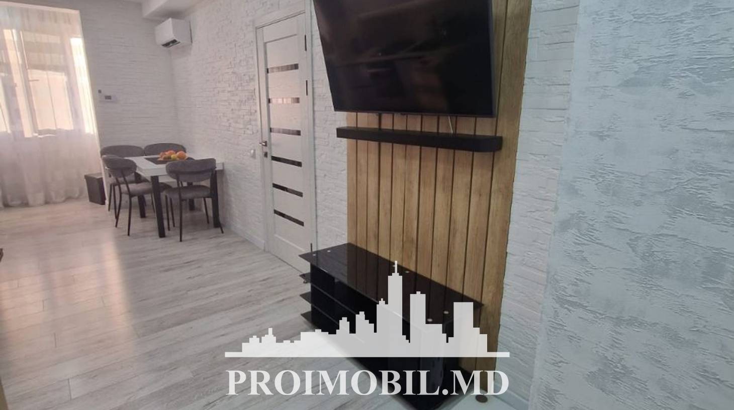 https://images.proimobil.md/zLi8pMDUalDaI0QRKdBQwxX4edmBgON5kw-JQTKa3E4/watermark:0.75:so:0:30:0.39/resize:fill:1460:816:1/gravity:ce/bG9jYWw6Ly8vZXN0YXRlL2xyLzdlNGU1NDBmLWNjNTgtNDU5My1hY2VlLWUzMGE3ZWU1NGZhZC5qcGVn