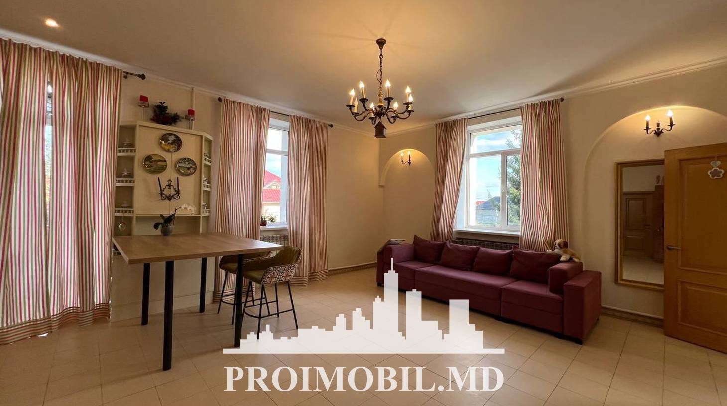 https://images.proimobil.md/zO_gV2xICVD7Uu3Ay3Y7XzvFpG_mbeblt2dM62V4OgA/watermark:0.75:so:0:30:0.39/resize:fill:1460:816:1/gravity:ce/bG9jYWw6Ly8vZXN0YXRlL2xyL2E5ZGFhMmQ5LWIzZGYtNDI1Mi05YTAwLTM5OWZhMGQ4OGFhMy5qcGVn