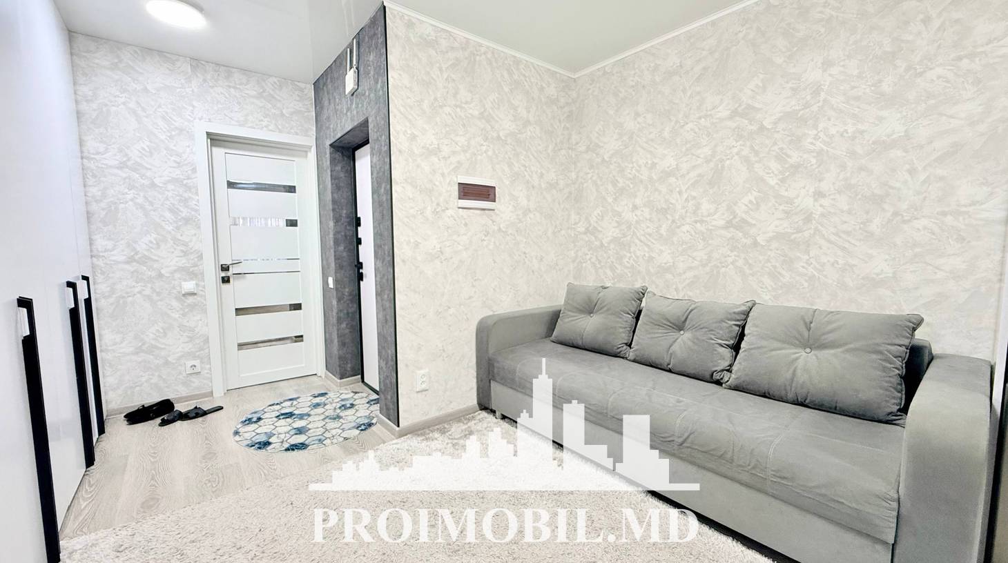 https://images.proimobil.md/zOhrCsmkKNxk2yi5VG7RnHsPM-_4ZXGtjtPnudc1k3I/watermark:0.75:so:0:30:0.39/resize:fill:1460:816:1/gravity:ce/bG9jYWw6Ly8vZXN0YXRlL2xyL2QxMzlmMTgxLWJkMmEtNDM4Zi04ZmU4LTVlZjBhMjVhN2IzMS5qcGVn