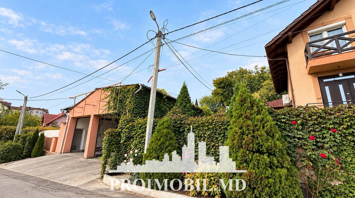 https://images.proimobil.md/zRSXE1PQBzM4SkM76v3C0o8bfVRzQDMhmnosmfCbJyA/watermark:0.75:so:0:30:0.39/resize:fill:1460:816:1/gravity:ce/bG9jYWw6Ly8vZXN0YXRlL2xyL2E4ZWIzOWRkLTUzYWQtNDRkMy05NzdjLWM3NmE1MzQ1NTY3NC5qcGVn