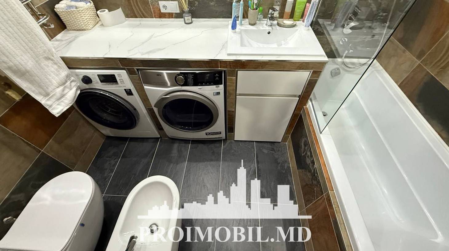 https://images.proimobil.md/zSrfhLs9_NYxQwd8UKw35n61Rxmb9BWUZ_hWwvvaJ3Q/watermark:0.75:so:0:30:0.39/resize:fill:1460:816:1/gravity:ce/bG9jYWw6Ly8vZXN0YXRlL2xyLzE0MWYxYmEyLWNmNGUtNDJiZi1hYzQxLWM3NTQ2NTg2ZGYxZi5qcGVn