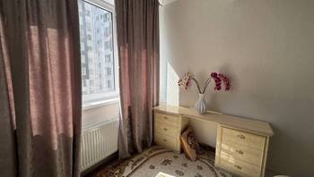 https://images.proimobil.md/zSwhwwUEIA3OK5Q0Hb7h1JxoFUU0HztE9L0sZy3QQzQ/resize:fill:350:198:1/gravity:ce/bG9jYWw6Ly8vZXN0YXRlL2xyLzk4ZDMzNWUwLTQ0N2QtNDUzNi04M2I5LWM2ZDZiMWQzZDIzOS5qcGVn