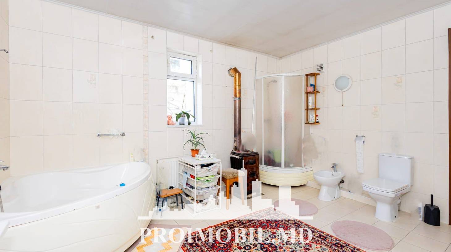 https://images.proimobil.md/zUr_RxbYuC6Yw8yOKIi8YBYnmiLJP96o2wOHVQc6B6A/watermark:0.75:so:0:30:0.39/resize:fill:1460:816:1/gravity:ce/bG9jYWw6Ly8vZXN0YXRlL2xyLzEyNTk5MWRlLWZmZjEtNDliZi04MTQyLWZiYzg4ZDhmYmQ3Yi5qcGVn