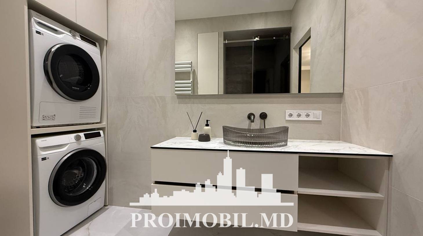https://images.proimobil.md/zVLqil-_Cb953WO7RpkjgHaVc7Beg-c5ILaVT-0CA0Y/watermark:0.75:so:0:30:0.39/resize:fill:1460:816:1/gravity:ce/bG9jYWw6Ly8vZXN0YXRlL2xyL2FiODkxZjQ2LTgzZDAtNGYxOC1iZGI2LWE0ZDYxNDk2OTZiMC5qcGVn