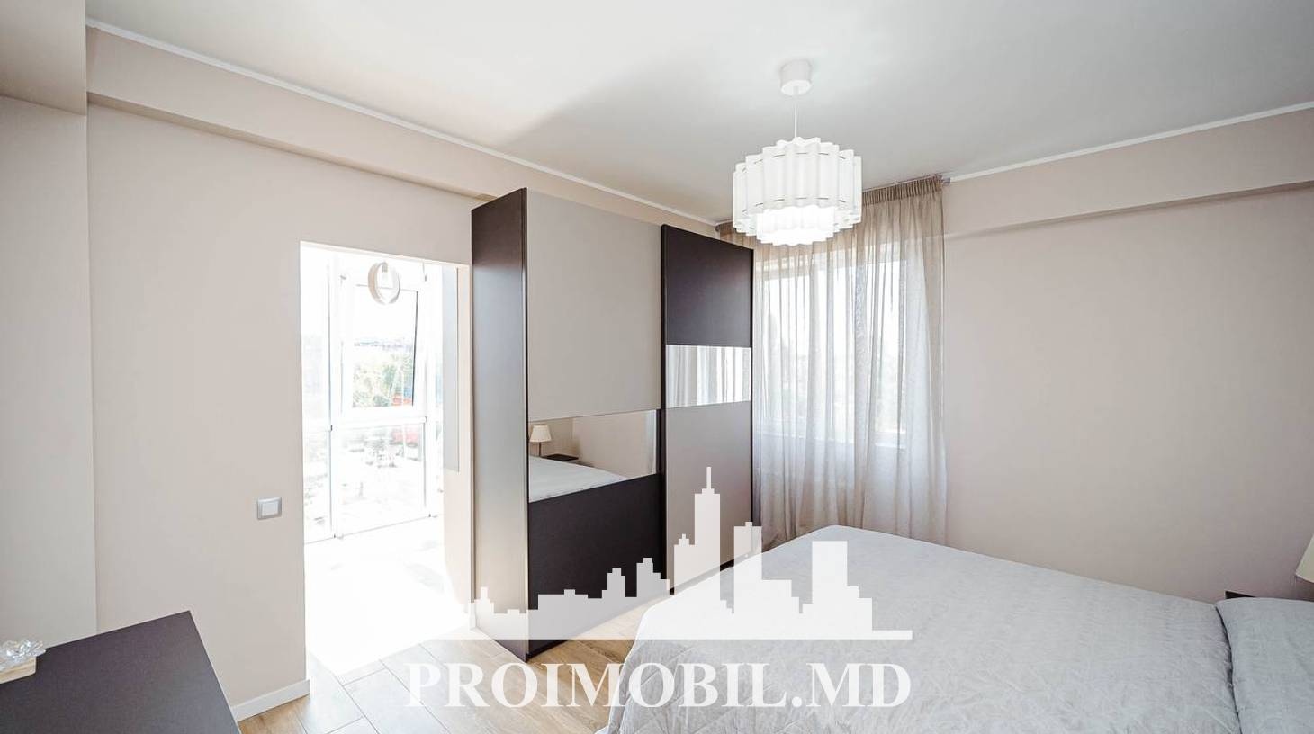 https://images.proimobil.md/zVc6zHKYK-rHxrizHYq105l_aSHHSvfKfMFIuGemPRY/watermark:0.75:so:0:30:0.39/resize:fill:1460:816:1/gravity:ce/bG9jYWw6Ly8vZXN0YXRlL2xyL2MzNmI5MzQ5LTVhNmItNGMzYy1iYzM0LWMxMGEzZTNlMmU1Ny5qcGVn