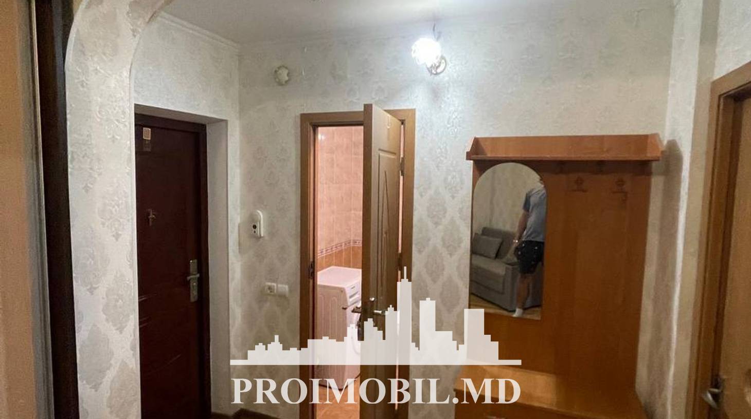 https://images.proimobil.md/zZA57Uiw9sA4B45gIjmu3_0RG4Xp3pUd4a616X6JRpk/watermark:0.75:so:0:30:0.39/resize:fill:1460:816:1/gravity:ce/bG9jYWw6Ly8vZXN0YXRlL2xyLzc5MzhkNGU5LWY1YzItNDZiNy1hM2JlLTE2NTdhMTM5MWM3NS5qcGVn
