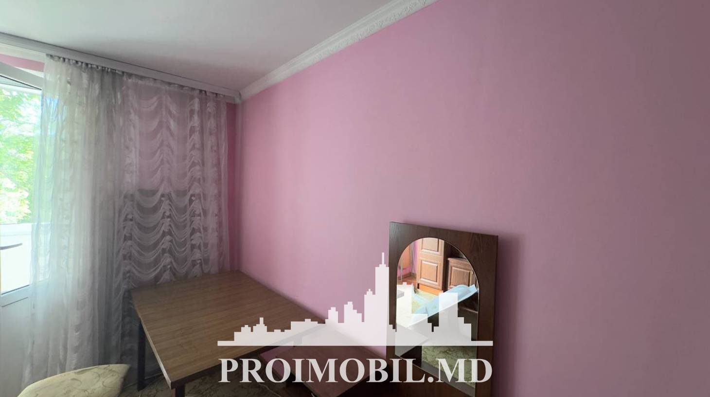 https://images.proimobil.md/zZyCO2ryAQxPDlMJgwut6k3YGeKVCObB9ZamUTzq1xw/watermark:0.75:so:0:30:0.39/resize:fill:1460:816:1/gravity:ce/bG9jYWw6Ly8vZXN0YXRlL2xyL2ZhNDljNGFhLWJjYTMtNDIwNy04N2Y4LTQxZDJlMmFjYTdjZi5qcGVn