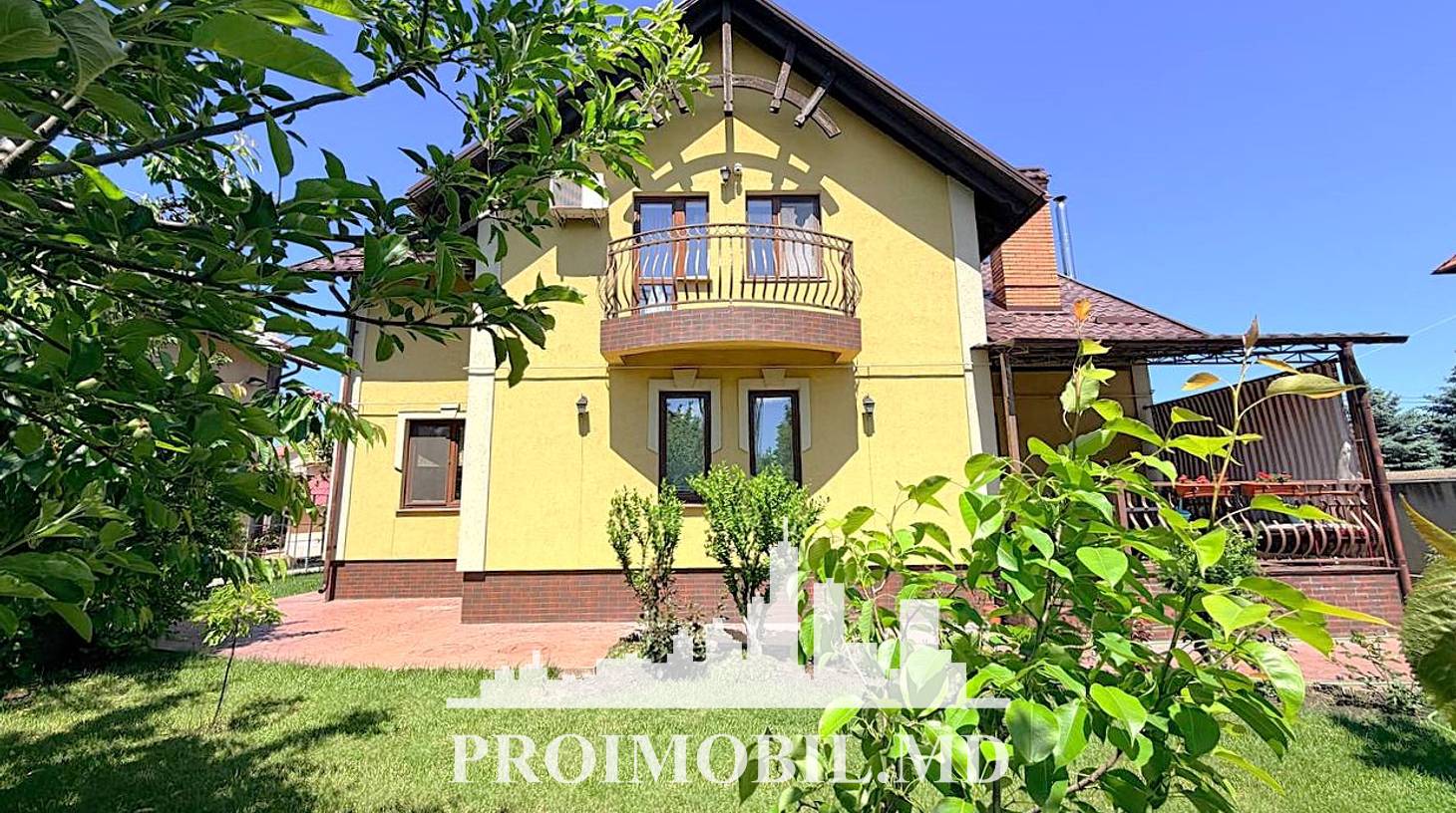 https://images.proimobil.md/z_nRn7C1Hv-7FOc2zSdUeB2HTY0TApcTi0v-jXb7wkc/watermark:0.75:so:0:30:0.39/resize:fill:1460:816:1/gravity:ce/bG9jYWw6Ly8vZXN0YXRlL2xyLzg5YWIxNTYxLWMxY2QtNDBlYy1iMTJkLTdjMjBmZTQ4ZDIyZi5qcGVn