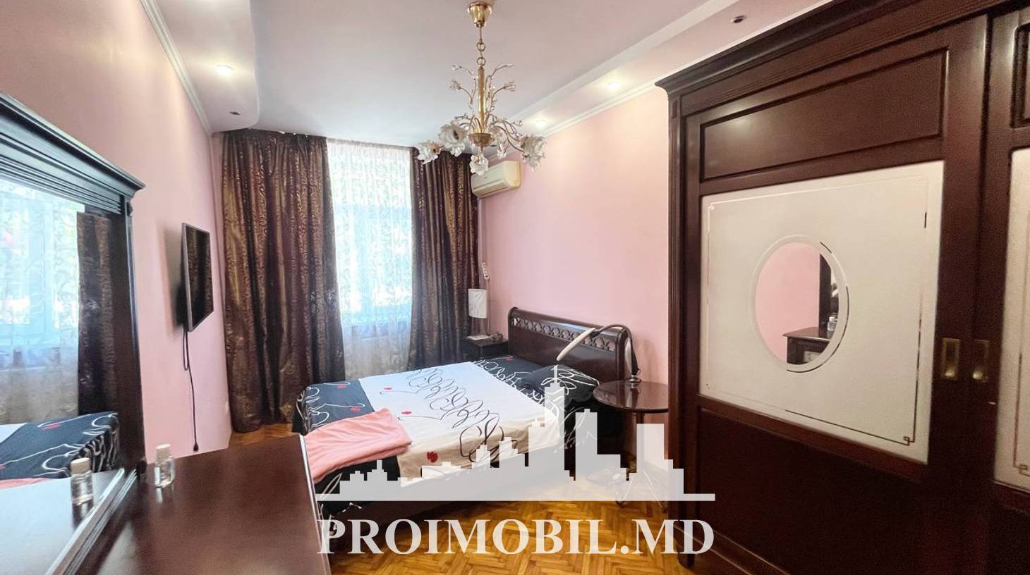 https://images.proimobil.md/zaiCrTEaXbja2ieZHY336Iy3xEqntubNUlCtyolrsqQ/watermark:0.75:so:0:30:0.39/resize:fill:1460:816:1/gravity:ce/bG9jYWw6Ly8vZXN0YXRlL2xyL2M3NTJkM2Q3LWJiOTgtNGE1NC1iOGIzLWNlMjA2MjFlY2ZkZi5qcGVn