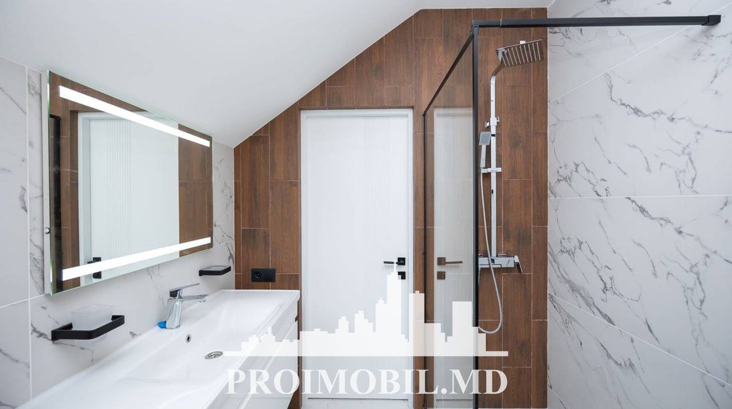 https://images.proimobil.md/zc4-1dF6Vgq84mLa4ONi6LpLizfHirqbLp5bueuiUTI/watermark:0.75:so:0:30:0.39/resize:fill:1460:816:1/gravity:ce/bG9jYWw6Ly8vZXN0YXRlL2xyL2EyOTBiNTdjLWQ3NjUtNGI4NS1hYTAwLTg2NGI5ZWFmMjAyMi5qcGVn