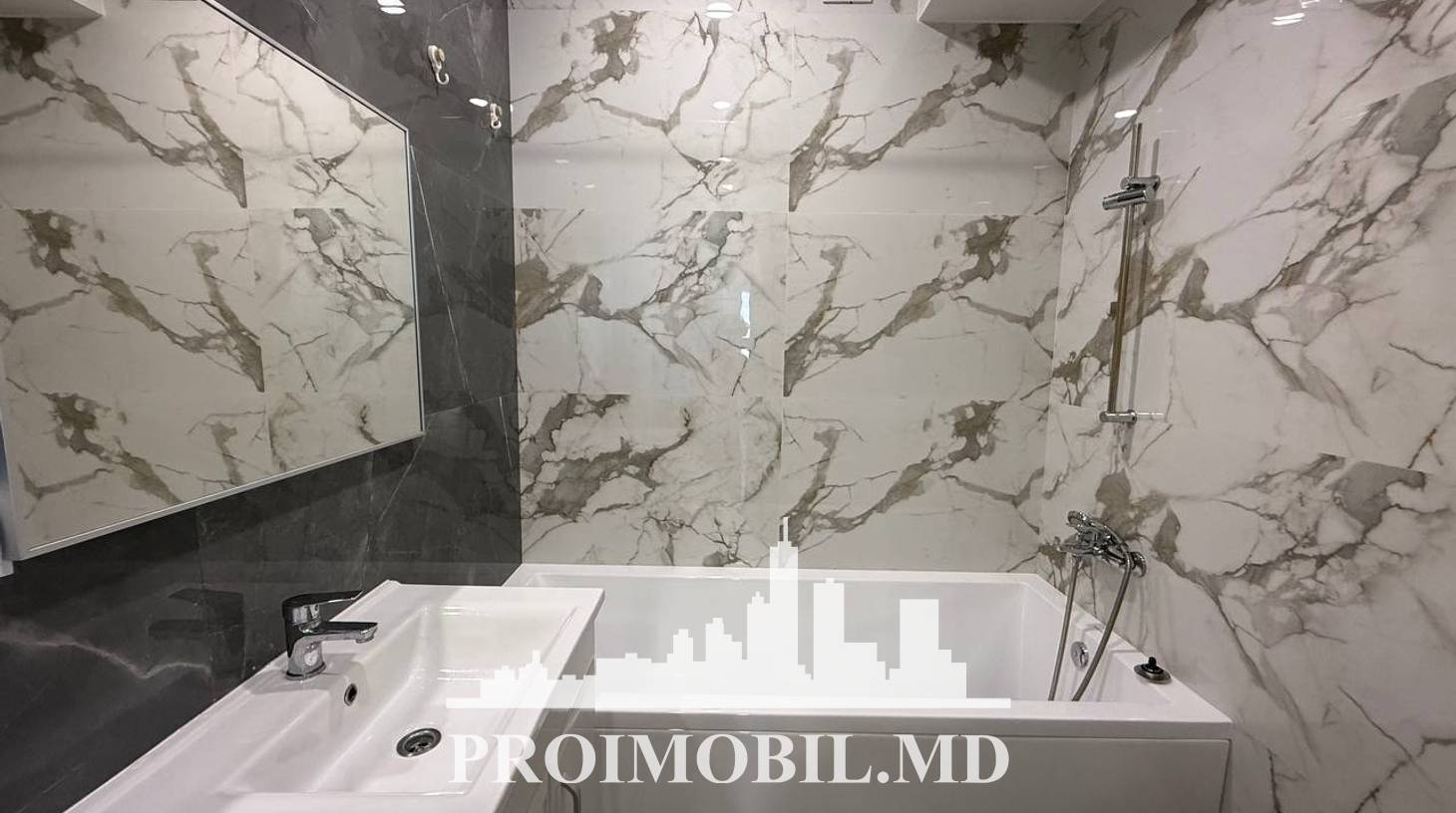 https://images.proimobil.md/zdq70LANouKO4THHEU8_HknJQCyor1jtBfqVzCeT3Us/watermark:0.75:so:0:30:0.39/resize:fill:1460:816:1/gravity:ce/bG9jYWw6Ly8vZXN0YXRlL2xyLzdjZWMyYjRiLWI0MzctNDAwMi04MmE5LTM2NzZiYWNmYjZmYy5qcGVn