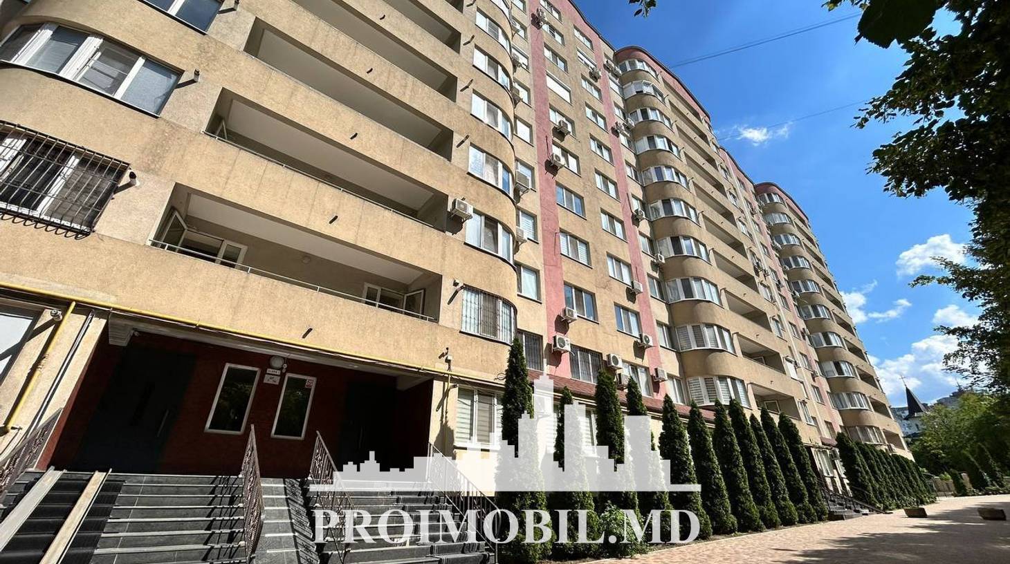 https://images.proimobil.md/zgdDXaAD7X0_9p8AwmMuhXfR0sV-7ajMrPsfRkg2evY/watermark:0.75:so:0:30:0.39/resize:fill:1460:816:1/gravity:ce/bG9jYWw6Ly8vZXN0YXRlL2xyL2JiYzdmZjlhLTdmYzQtNDBkNS05MTU5LTA2NzgxMWM3OGE5MS5qcGVn