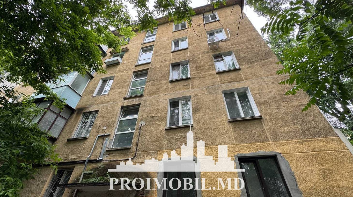 https://images.proimobil.md/zgltkRGsQM-srM_VzVecrZO5eqdEQnFjNrlsV87Y-Jo/watermark:0.75:so:0:30:0.39/resize:fill:1460:816:1/gravity:ce/bG9jYWw6Ly8vZXN0YXRlL2xyLzkwMTc4ZmQzLTU2OWQtNGY3MC1hZjMxLThiZjNiNTc2MzRmZS5qcGVn