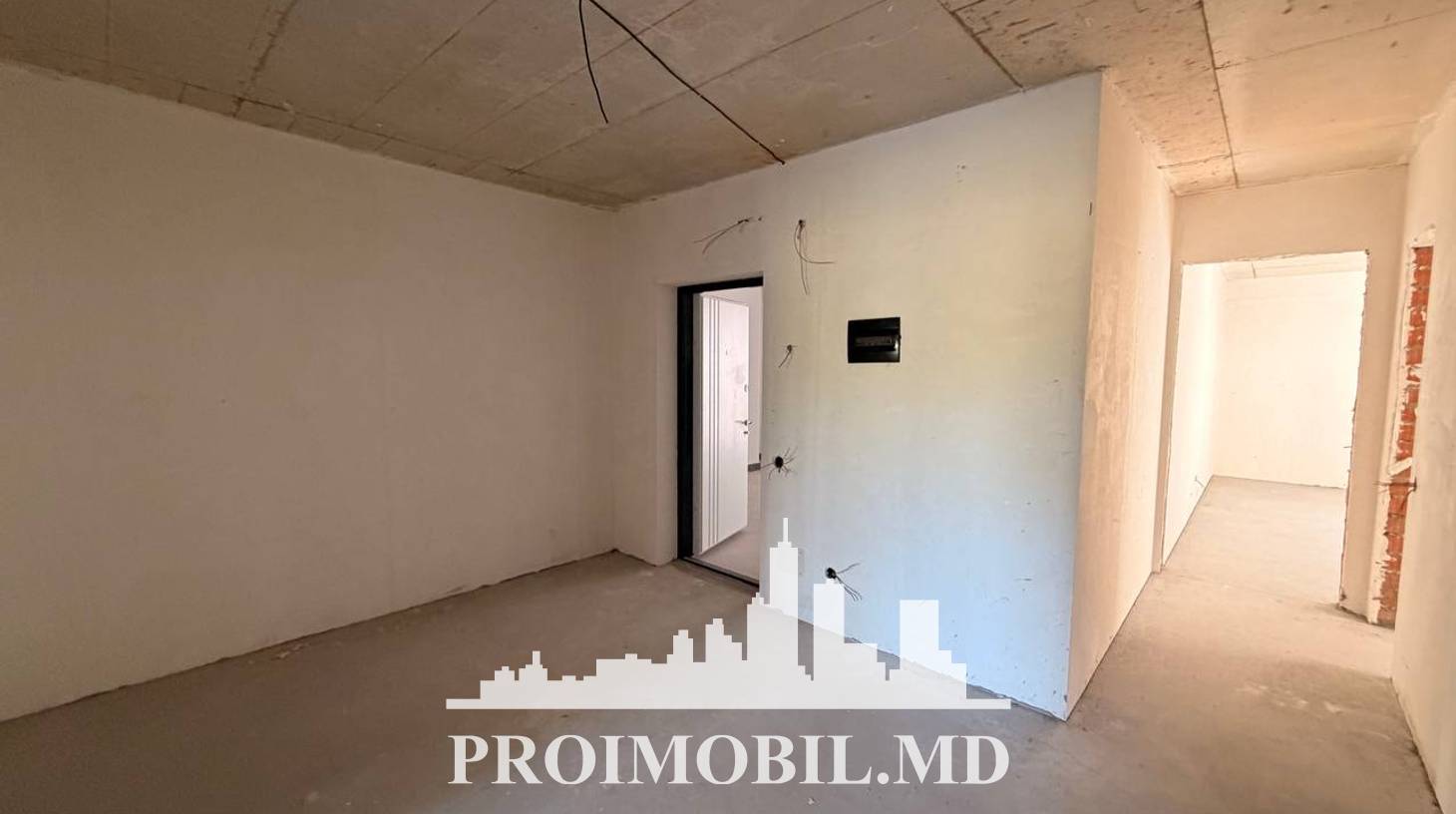 https://images.proimobil.md/zmCJfK0h9e5fc-botjXWQ_z-scNeU3xAlgFvqGwTcsA/watermark:0.75:so:0:30:0.39/resize:fill:1460:816:1/gravity:ce/bG9jYWw6Ly8vZXN0YXRlL2xyLzdiODk2N2MxLTcxMDMtNDUwZC05NzQzLTU0ZDg3ZDE3ZGE3My5qcGVn