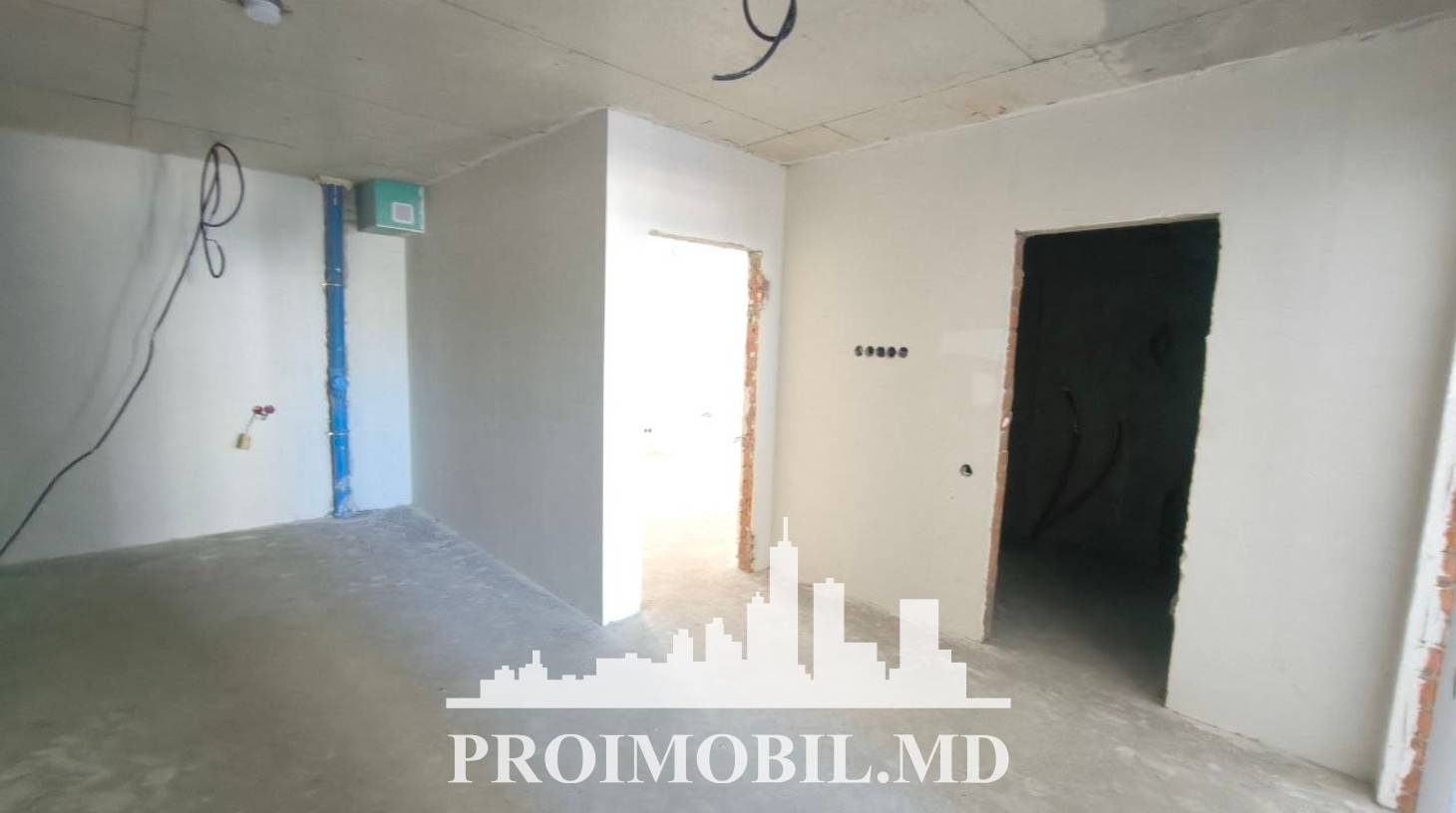 https://images.proimobil.md/zoG_HSoJJ1vcbme26ofpfM6KqF0S9deJjcYvX-Xat4I/watermark:0.75:so:0:30:0.39/resize:fill:1460:816:1/gravity:ce/bG9jYWw6Ly8vZXN0YXRlL2xyLzQ0MjM0NjdhLWFjZTUtNDJiZi1iOTllLTYzZTNhZjNiYmZhYi5qcGVn