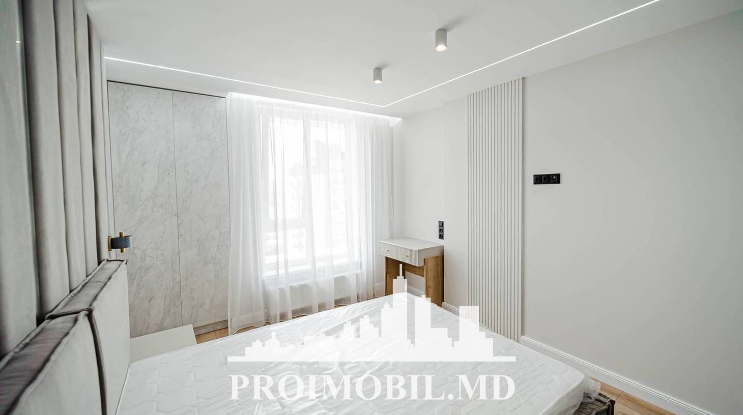 https://images.proimobil.md/zpXW0ebbbyy3lEr5JvYkxZnC62VAxQH1MS4Eez6gfWA/watermark:0.75:so:0:30:0.39/resize:fill:1460:816:1/gravity:ce/bG9jYWw6Ly8vZXN0YXRlL2xyLzRjNzJkYzRjLTdlYWItNDVhZi1iMDM0LTY1M2IxZDY3OGNmNi5qcGVn