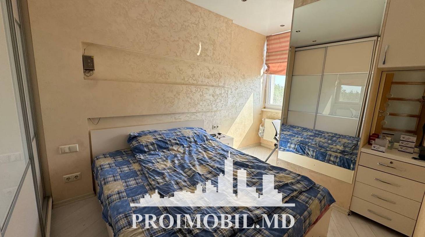 https://images.proimobil.md/zrEFa_faTKNMRcQPxVaiFt-J_VgI8k9ubnQoMEdk180/watermark:0.75:so:0:30:0.39/resize:fill:1460:816:1/gravity:ce/bG9jYWw6Ly8vZXN0YXRlL2xyL2IwYzRiNGNmLWE1YjgtNGZlYS05OWE5LWNkYTU1MjA4NmQxMi5qcGVn