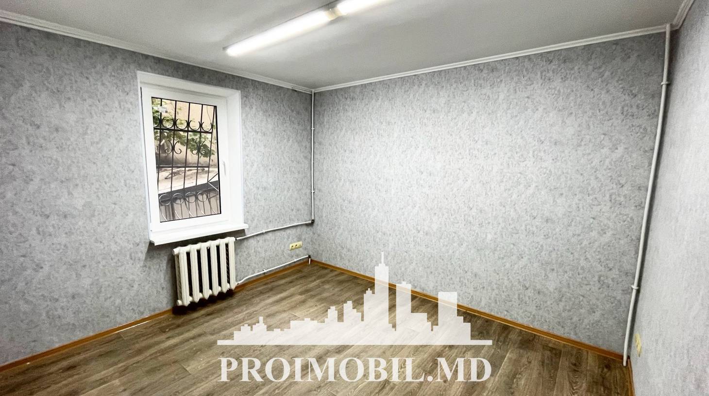 https://images.proimobil.md/zr_1YMjZBQHZKUTgBwpwKdhlg9HObTVb_XpPvd4w50s/watermark:0.75:so:0:30:0.39/resize:fill:1460:816:1/gravity:ce/bG9jYWw6Ly8vZXN0YXRlL2xyLzgzNTlkY2VmLWFiMTAtNDY4Ni05ZTE2LTI3ZTBkZjA2OWM2Yi5qcGVn