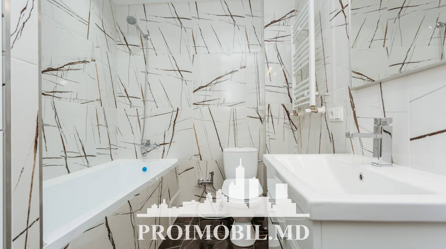 https://images.proimobil.md/zrl4A44cl7SukTApTrKZG51TS-y8wvZQyAfKO263lhw/watermark:0.75:so:0:30:0.39/resize:fill:1460:816:1/gravity:ce/bG9jYWw6Ly8vZXN0YXRlL2xyLzNlNjYyZGYzLWU2ZjYtNGM3Mi05NTYyLTlmMjVlZjk1NDFlMy5qcGVn