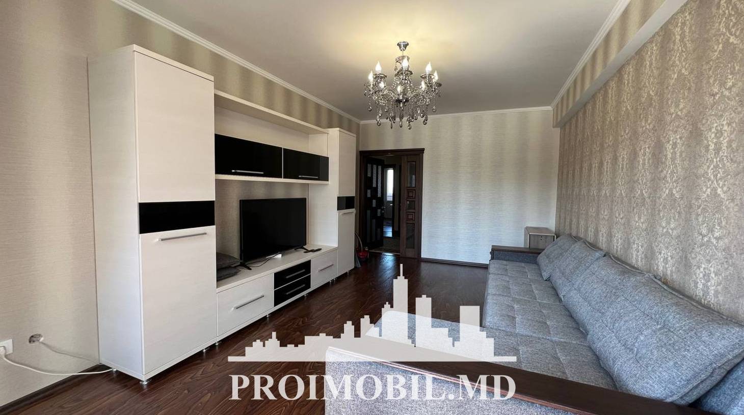 https://images.proimobil.md/zrqzUwWE6YlAknZ5kSwMJg3rejcOlf1718nEXaGcC_g/watermark:0.75:so:0:30:0.39/resize:fill:1460:816:1/gravity:ce/bG9jYWw6Ly8vZXN0YXRlL2xyLzA5NDIzYTRmLWQ5OTktNGY4MS1iZDZkLTQzMzhjN2NiMzg4NS5qcGVn