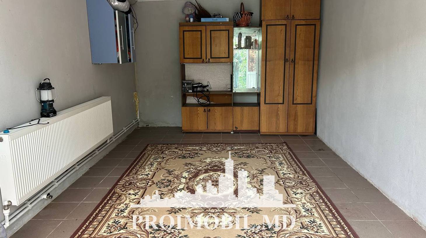 https://images.proimobil.md/zuYlSBbdWQeCOtQVXvToc3X1_C2l6LzQdNEYqDjocRs/watermark:0.75:so:0:30:0.39/resize:fill:1460:816:1/gravity:ce/bG9jYWw6Ly8vZXN0YXRlL2xyL2Q0OGI0NTIxLWIzMzctNDc0ZC05YmZjLWQ5YzA2MDg5NzdlNS5qcGVn